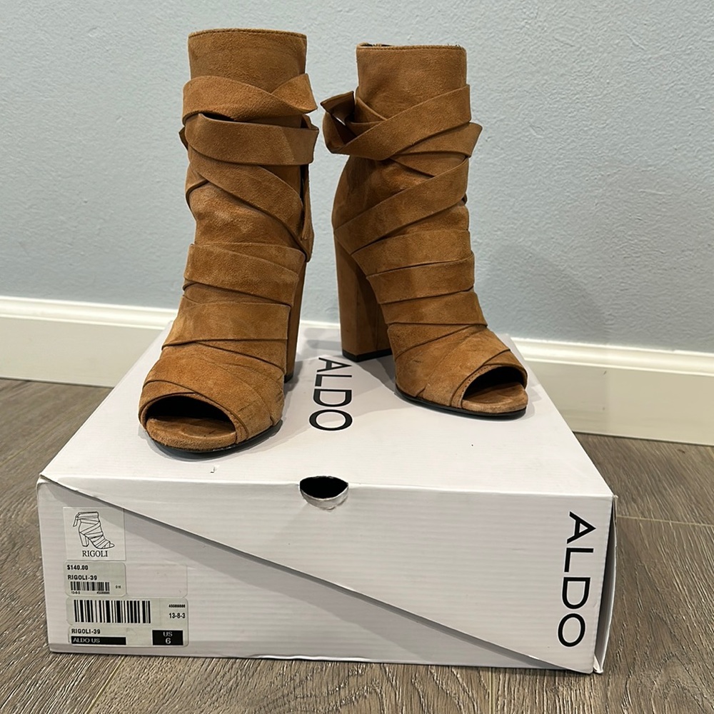 Aldo open toe heeled booties. Camel. size 6.